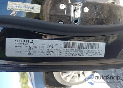 2017 Jeep Compass Sport Se 4X4 z USA, uszkodzony, nr VIN 1C4NJDBB3HD127693